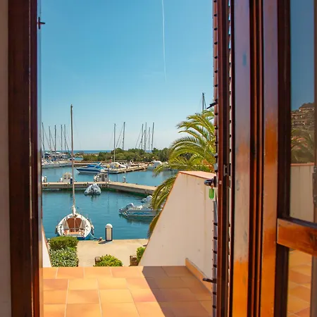 Holiday home Direttamente Sul Molo Vista Mare 150 M *