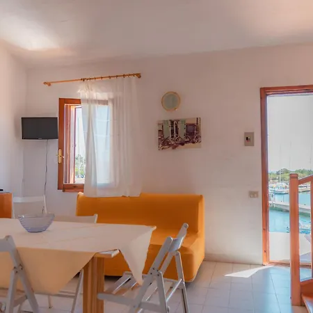 Direttamente Sul Molo Vista Mare 150 M Holiday home Porto Ottiolu
