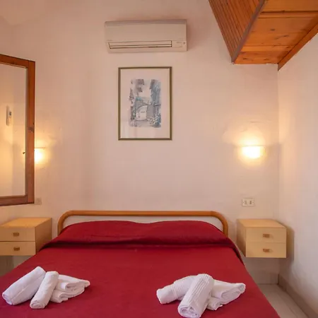 Holiday home Direttamente Sul Molo Vista Mare 150 M Porto Ottiolu